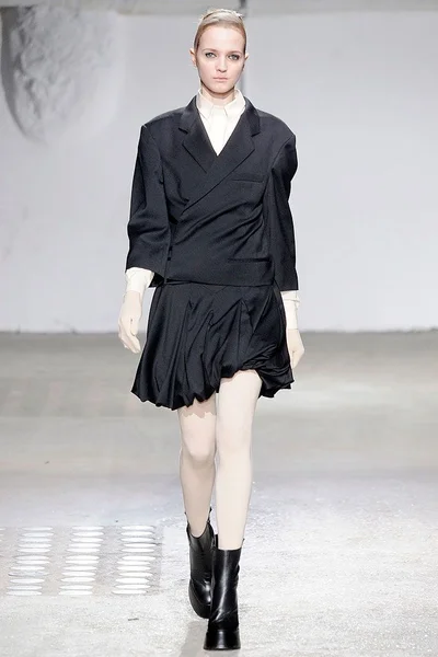 Look 14